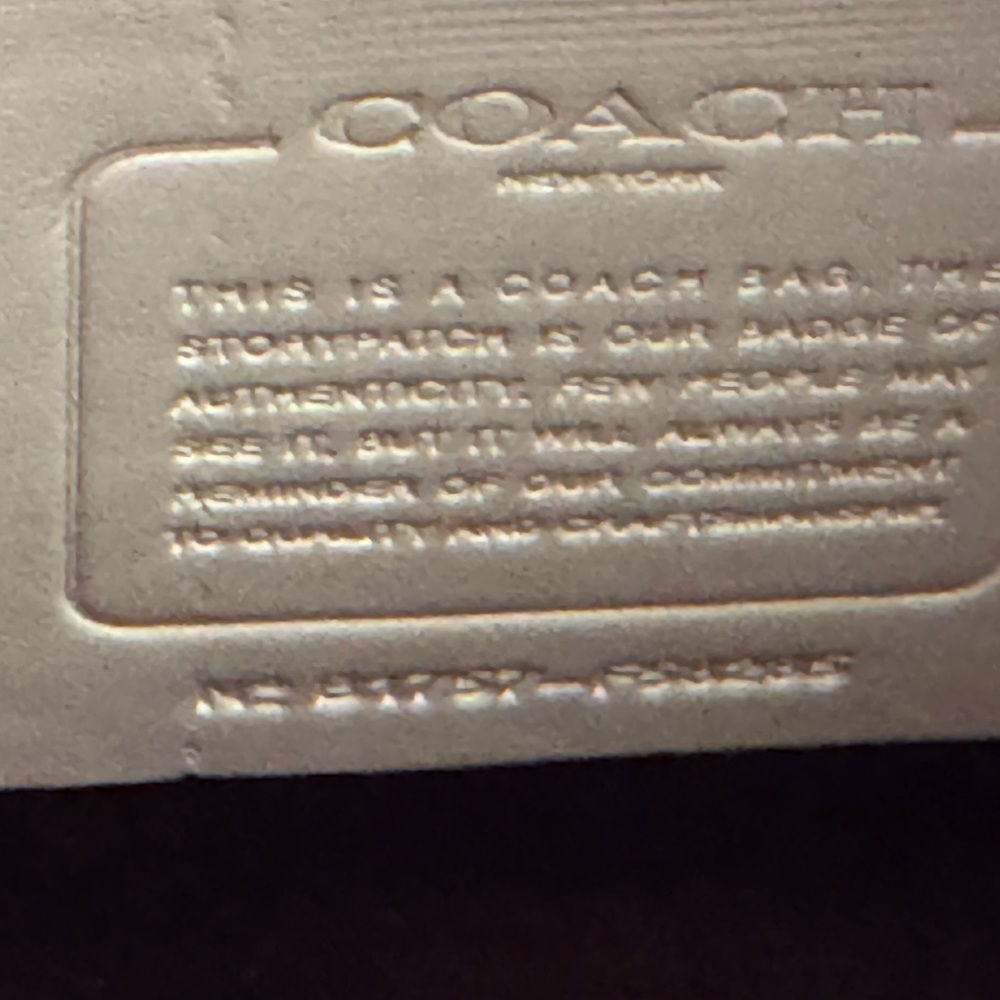 Coach Signature crossbody File Bag - New Without Tags - 13" x 10.5" - Picture 8 of 13